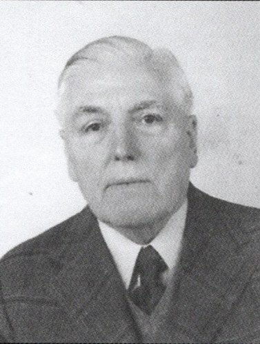 Portrait de Fernand Laumone, premier président du club et patron du café des Rigollots Portrait de Fernand Laumone, premier président du club et patron du café des Rigollots