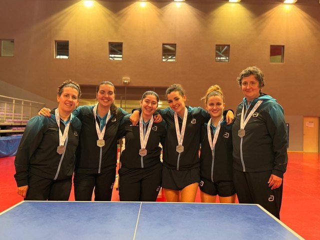 2024 — l’équipe féminine médaillée aux play-offs, à l’annonce de la montée en Pro B 2024 — l’équipe féminine médaillée aux play-offs, à l’annonce de la montée en Pro B